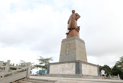 欽州港片區舉辦 網眼看欽州 港口發展變化 網媒網友參觀采訪活動